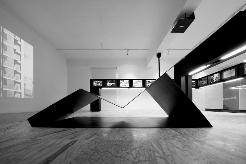 墨默空間黑色展示量體